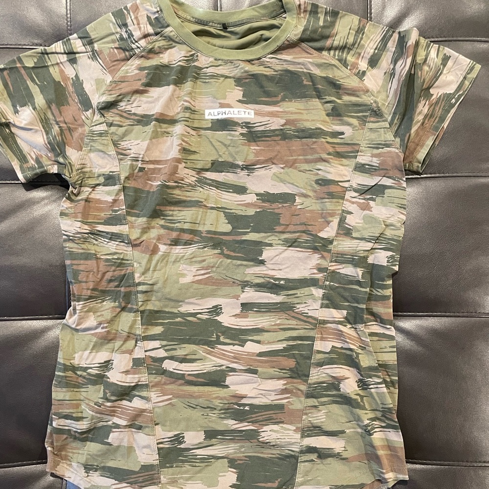 army Alphalete Large tee